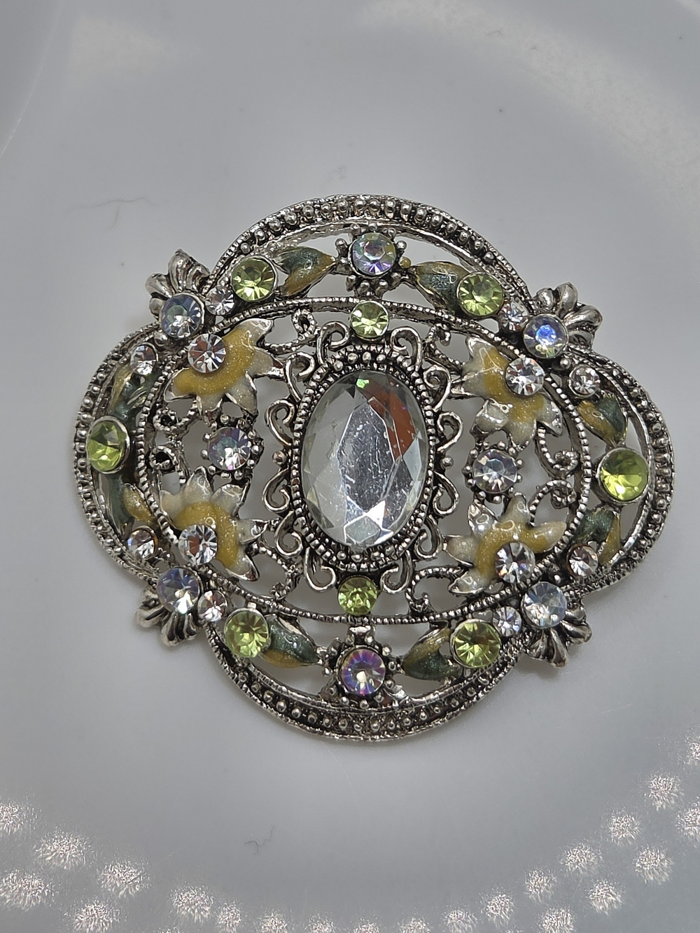 ✨ Vintage Filigree Rhinestone & Enamel Brooch | Oval Victorian Style Sash Pin 💚